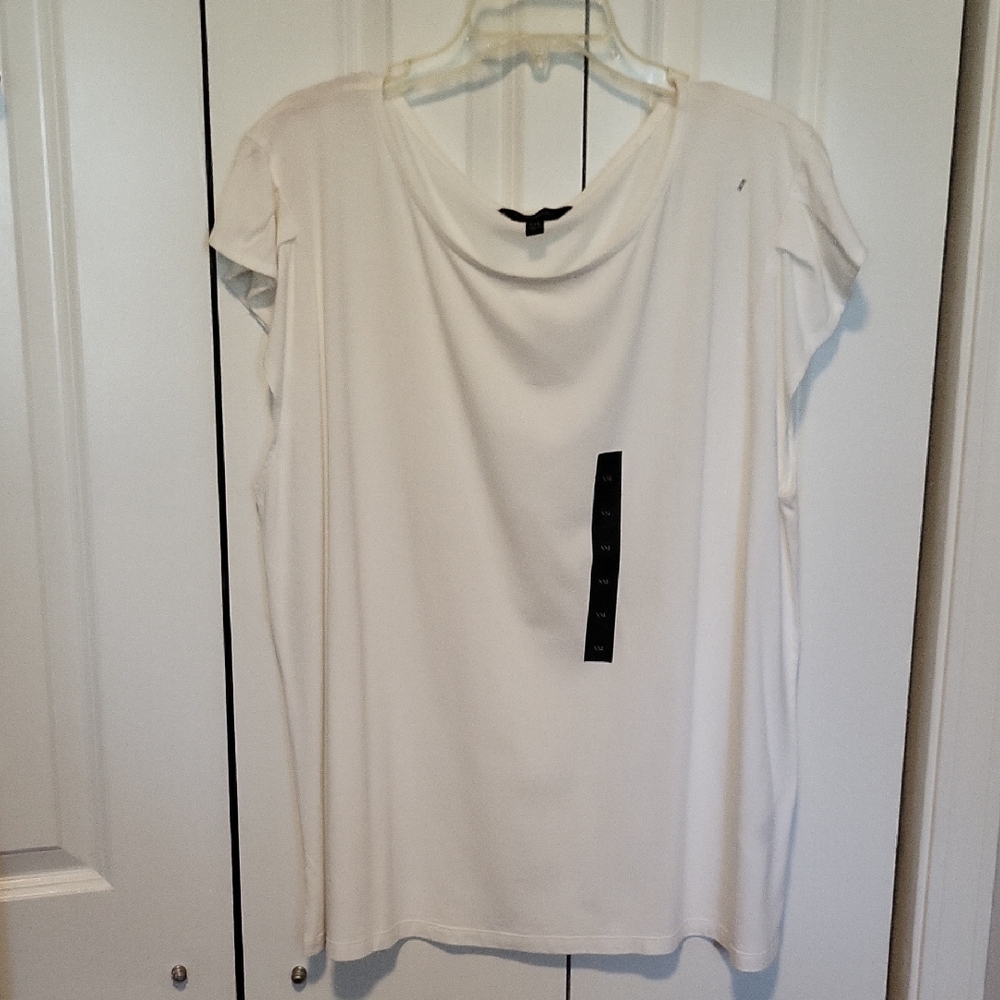 Banana Republic Classic Cream Blouse
